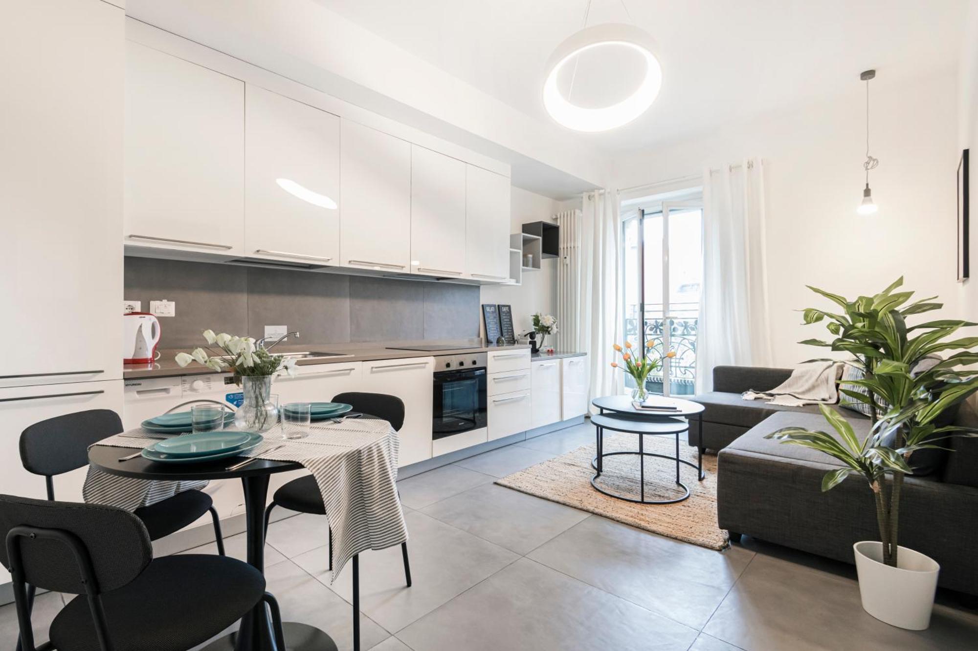 Beautiful Flat Fully Furnished In P.Ta Romana Milánó Kültér fotó